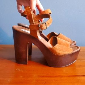 Steve Madden size 7 heels brown